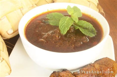 Vegan Recipe: Vegan Satay Sauce | Vege Angel