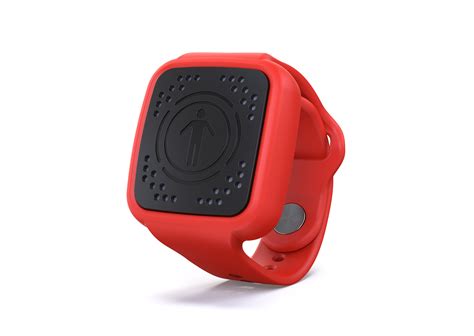 Daring Fireball: The Apple Watch Sport Band Design Is Now Commonly Copied