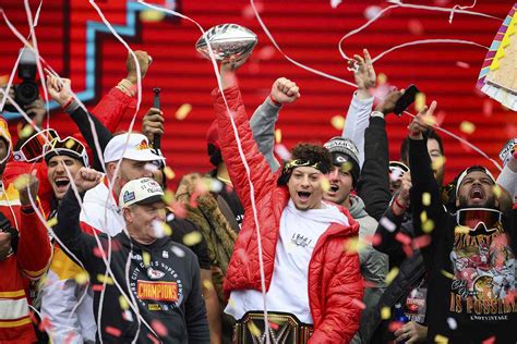 Chiefs Celebrate Super Bowl Win with Kansas City Parade | CitizenSide