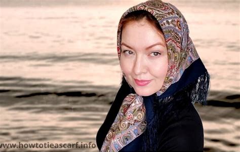 Easy Russian Babushka Scarf Styling Ideas | Upstyle