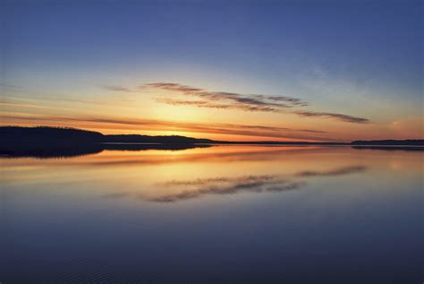 Calm Lake during Sunset · Free Stock Photo