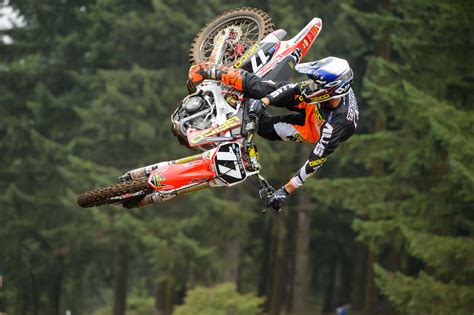 Honda Dirt Bike Wallpapers - Wallpaper Cave