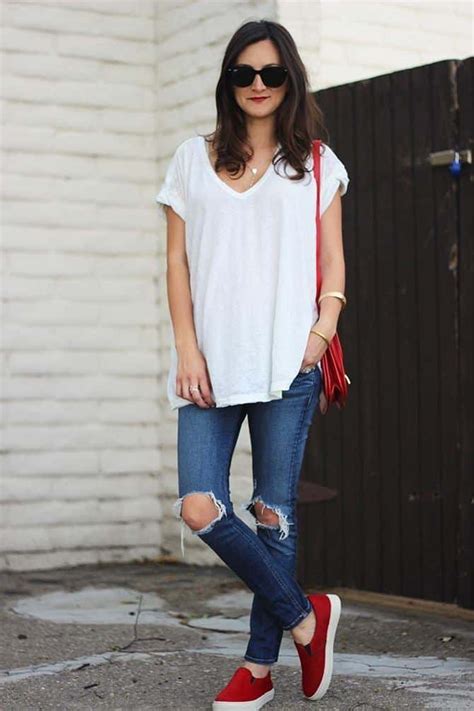 23 Cute Outfits To Wear With Slip-On Sneakers For Chic Look