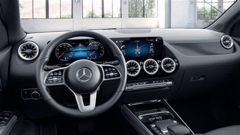 2022 Mercedes GLA Interior – Lockhart Automotive