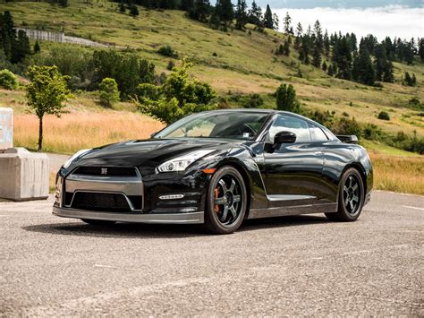 Pre-Owned 2016 Nissan GT-R Black Edition Coupe in Kelowna #ACO-1305J* | August Luxury Motorcars