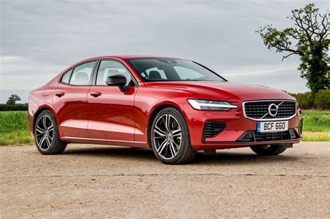 2019 Volvo S60 T8 hybrid verdict | What Car?