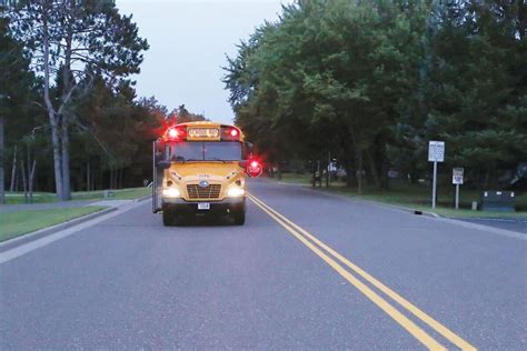 School Bus Flashing Lights: What They Mean | Free News & Features | bloomeradvance.com