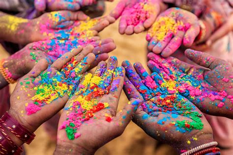 Flight deals to India for the Holi Festival | BudgetAir Australia