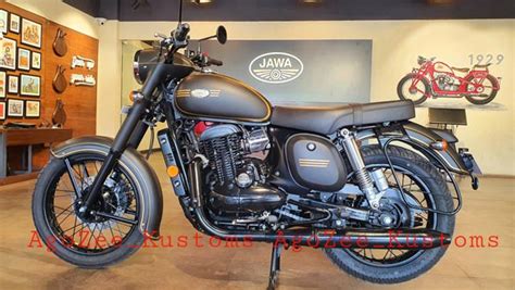 Jawa Classic Featuring Perak’s Matte Black Colour Scheme: Custom Paint ...