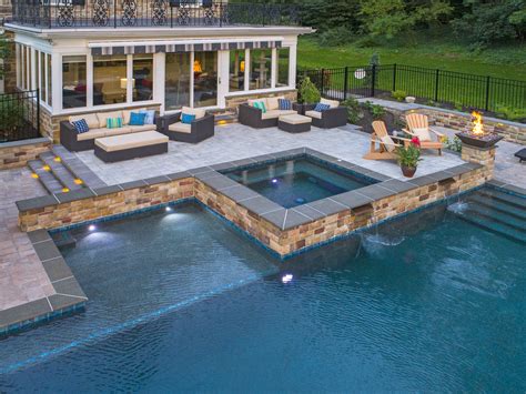 What Inspires Our Custom Gunite Swimming Pool Designs? - Aquavisions