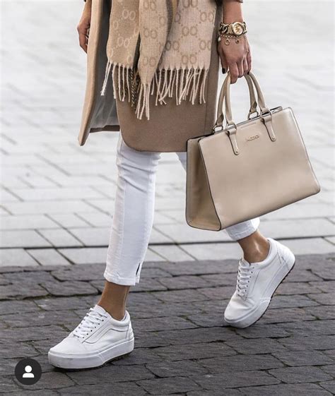 Pin by kamila horejsi on Fashion | Tennis shoes outfit, White tennis shoes outfit, Fashion