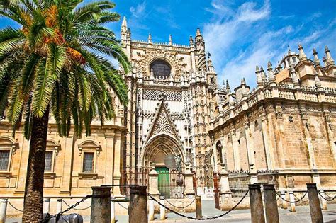 Barrio de Santa Cruz - Seville Old Town (Jewish quarter)