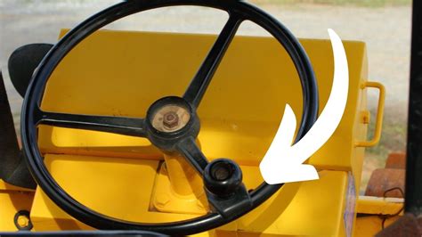 What Is a Steering Wheel Knob? | Vehicle Answers