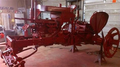 Farmall 504 more progress - Yesterday's Tractors