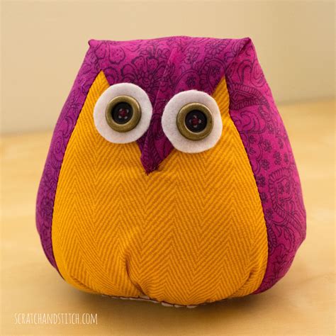 Easy DIY Stuffed Animals - by scratchandstitch.com | Scratch and Stitch