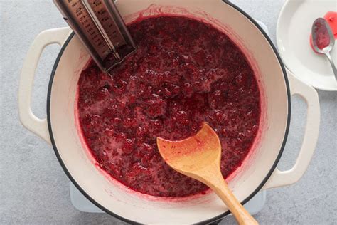 Simple 2-Ingredient Raspberry Jam Recipe