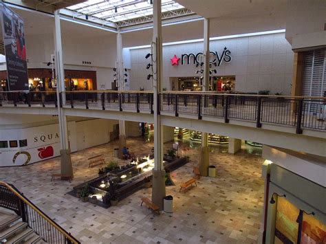 Sky City: Retail History: Exton Square Mall: Exton/West Whiteland Township, PA