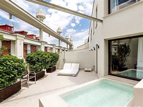 Top 8 Hotels with Private Pool in Madrid - Anna's Guide 2024