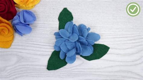 5 Ways to Make Felt Flowers - wikiHow