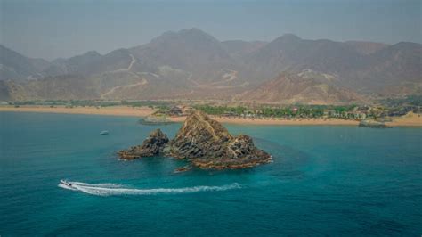 Best Beaches in Fujairah - Property Finder Blog UAE