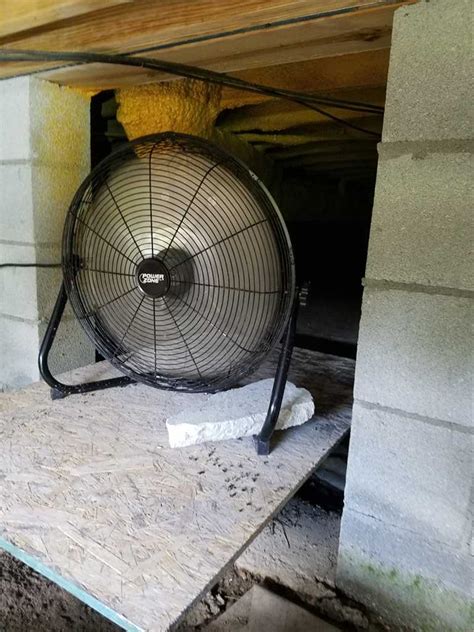 Pros and Cons of a Crawl Space Vent Fan - JES Foundation Repair