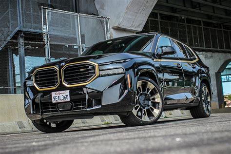 Review: 2023 BMW XM Is an Unapologetically In-Your-Face SUV - InsideHook