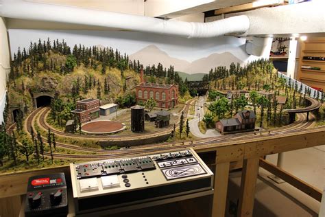 Ho Scale Model Railroad Scenery