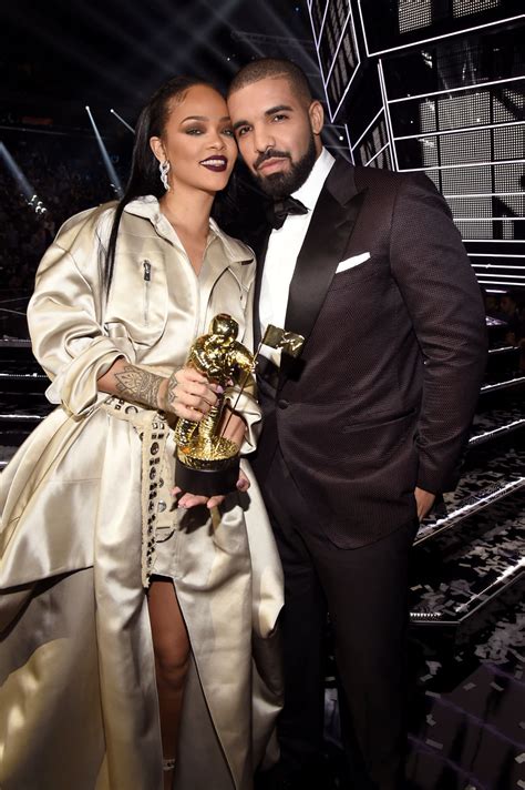 Drake and Rihanna Have Not Split As Source Says Their Relationship is ‘Open’