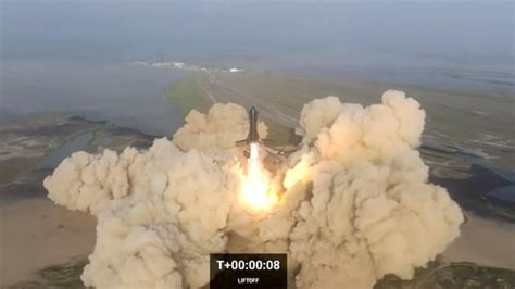 Elon Musk's Starship, world's biggest rocket, explodes during test ...