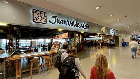 Juan Valdez, Colombian Coffee Ambassador and Actor, Passes Away