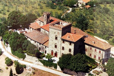 Medieval Castle on the Florentine hills - Dreaming Florence