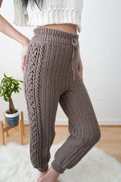 10 Stylish Crochet Pants - Free Patterns - Blue Star Crochet