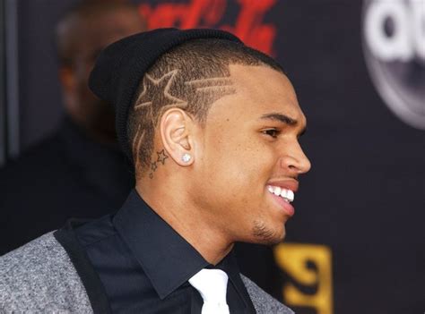 Celebrities Hairstyles: Chris Brown Hairstyles 2017