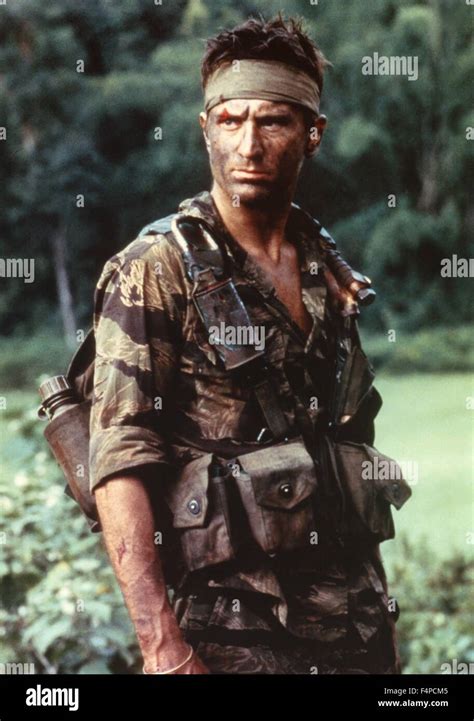 Robert de Niro / The Deer Hunter 1978 directed by Michael Cimino Stock Photo - Alamy