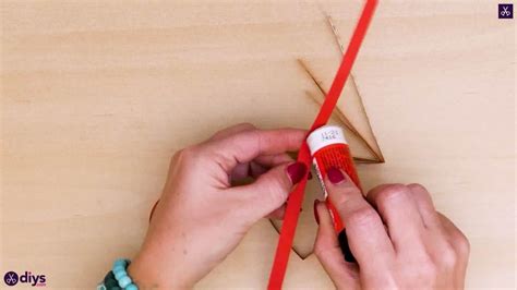 DIY Easy Ribbon Heart for Valentine's Day in 5 Easy Steps