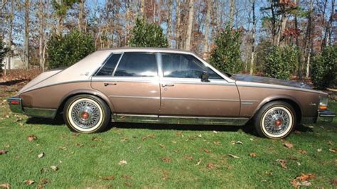 1982 CADILLAC SEVILLE ELEGANTE for sale: photos, technical specifications, description