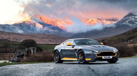 Aston Martin Vantage Wallpapers - Wallpaper Cave