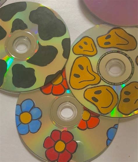 Arte en cds | Decoração de quarto indie, Decoração com cds, Decoração ...