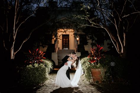 Elegant Savannah Wedding at Ships of the Sea Maritime Museum