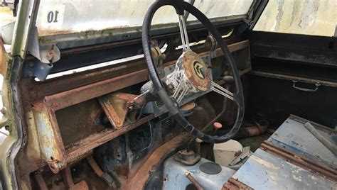 land rover interior | Barn Finds