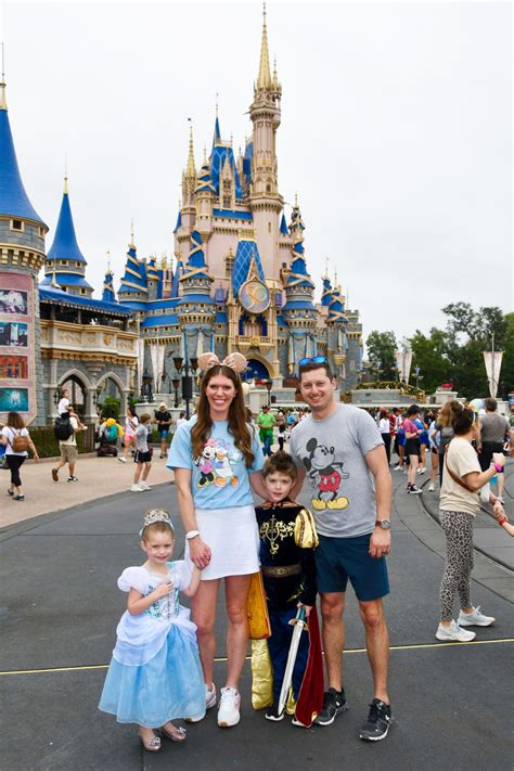 Disney World Outfits for the Whole Family | LaptrinhX / News