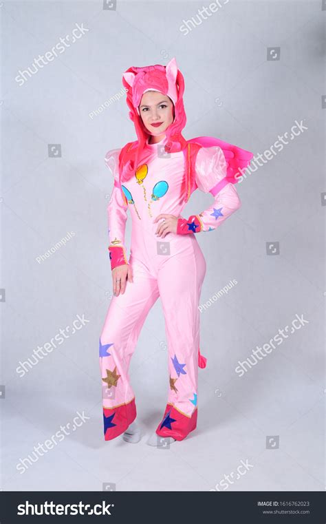 9 Pinkie pie costume Images, Stock Photos & Vectors | Shutterstock