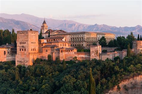 File:Dawn Charles V Palace Alhambra Granada Andalusia Spain.jpg - Wikimedia Commons