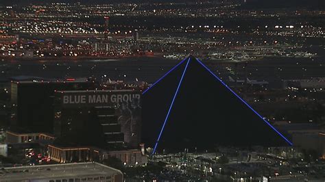 Luxor debuts new lighting feature for pyramid on Las Vegas Strip | KSNV