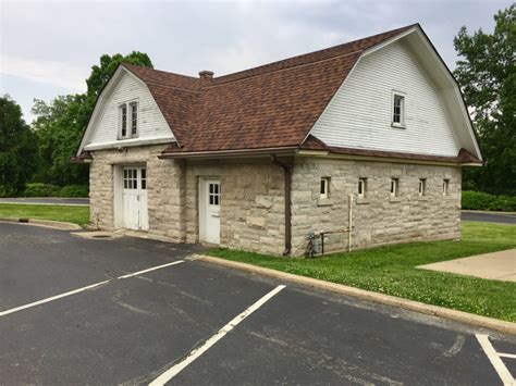 The Other Buildings at the Lincoln Tomb – Susie Trexler