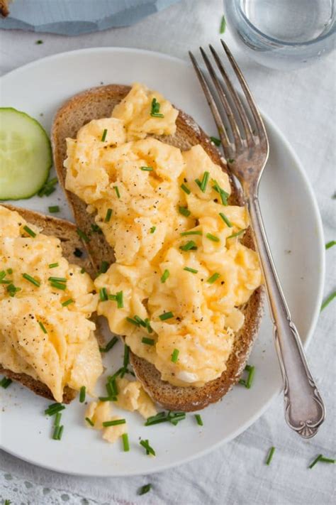 Scrambled Eggs on Toast - Where Is My Spoon