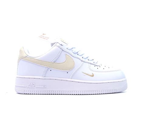 Nike Air Force 1 Low – White x Gold – FROSSH