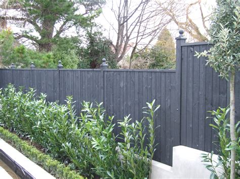 Fence Paint Ideas For Small Gardens