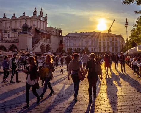 The Ultimate Guide to the Main Square Kraków - KrakowBuzz