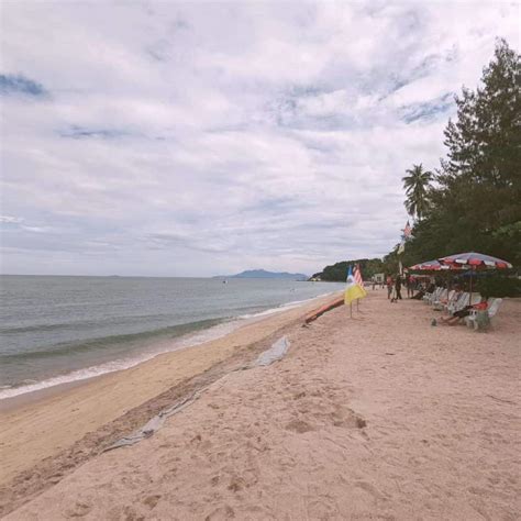 Best Penang Beaches to Visit (Fun Activities & Beautiful Scenery)